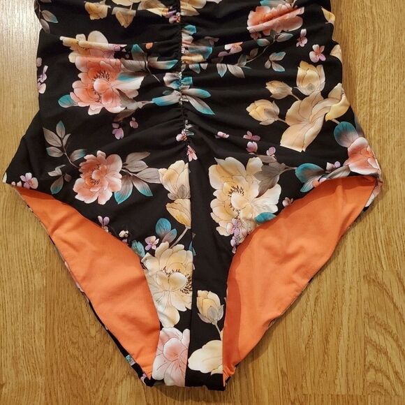 Becca First Date Printed Shirred One-Piece - NEW - Picture 5 of 9